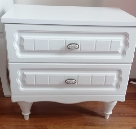 ikinci el komidin beyaz renk