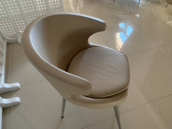 OVAL SIRTLI CAFE SANDALYESİ